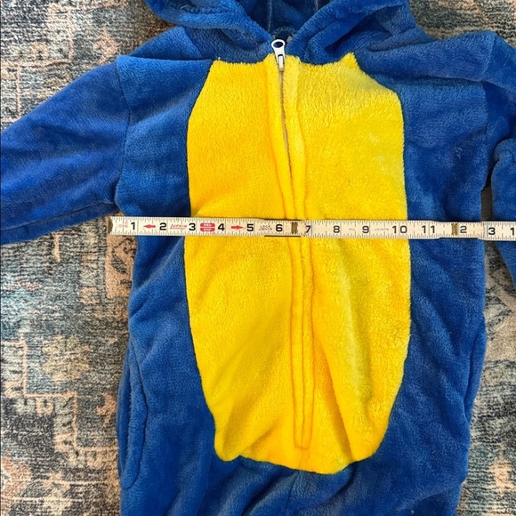 Sonic the Hedgehog halloween costume. Small see pics for measurements - Picture 2 of 7